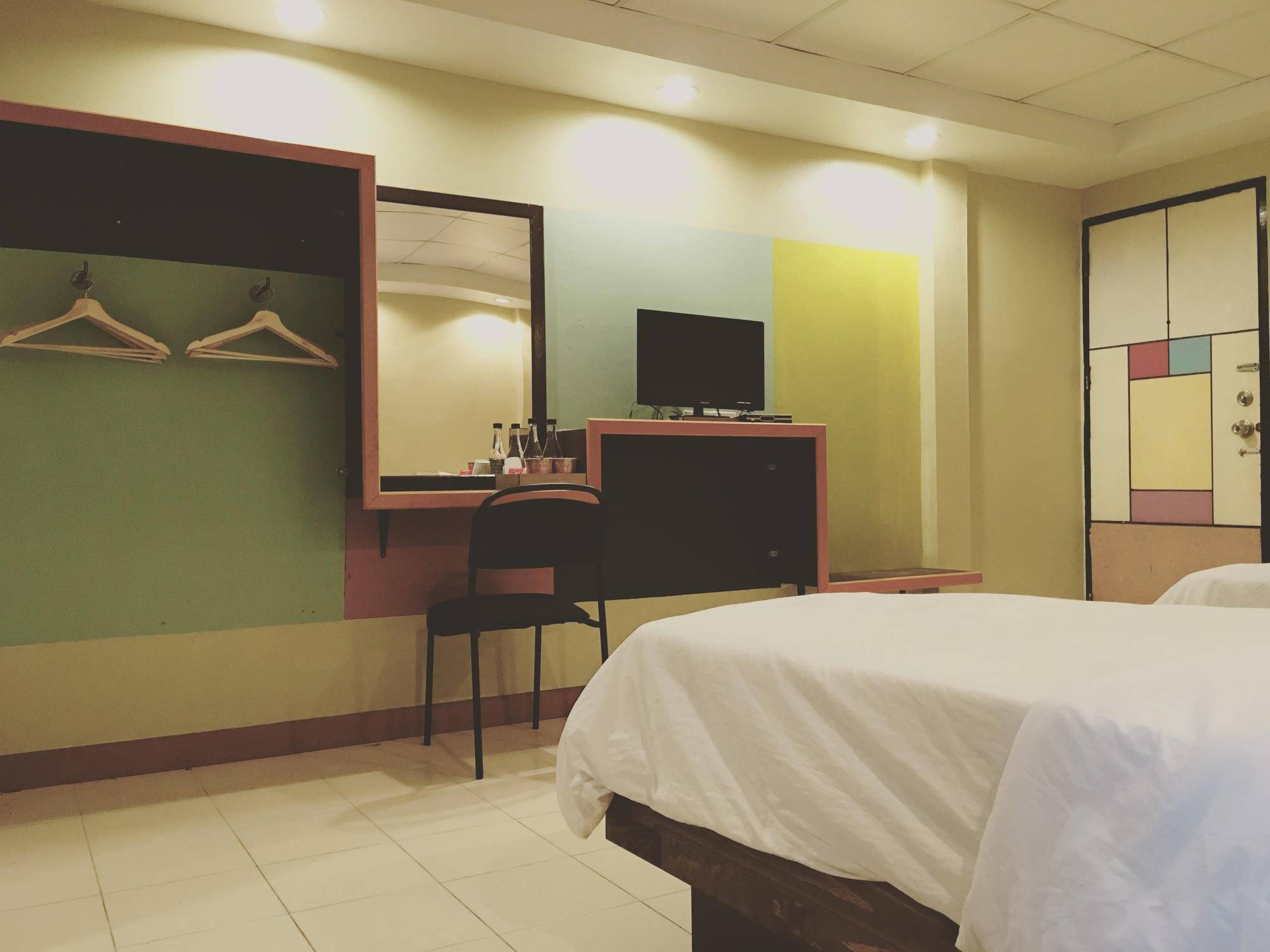 Room At Prachachuen Nonthaburi Buitenkant foto